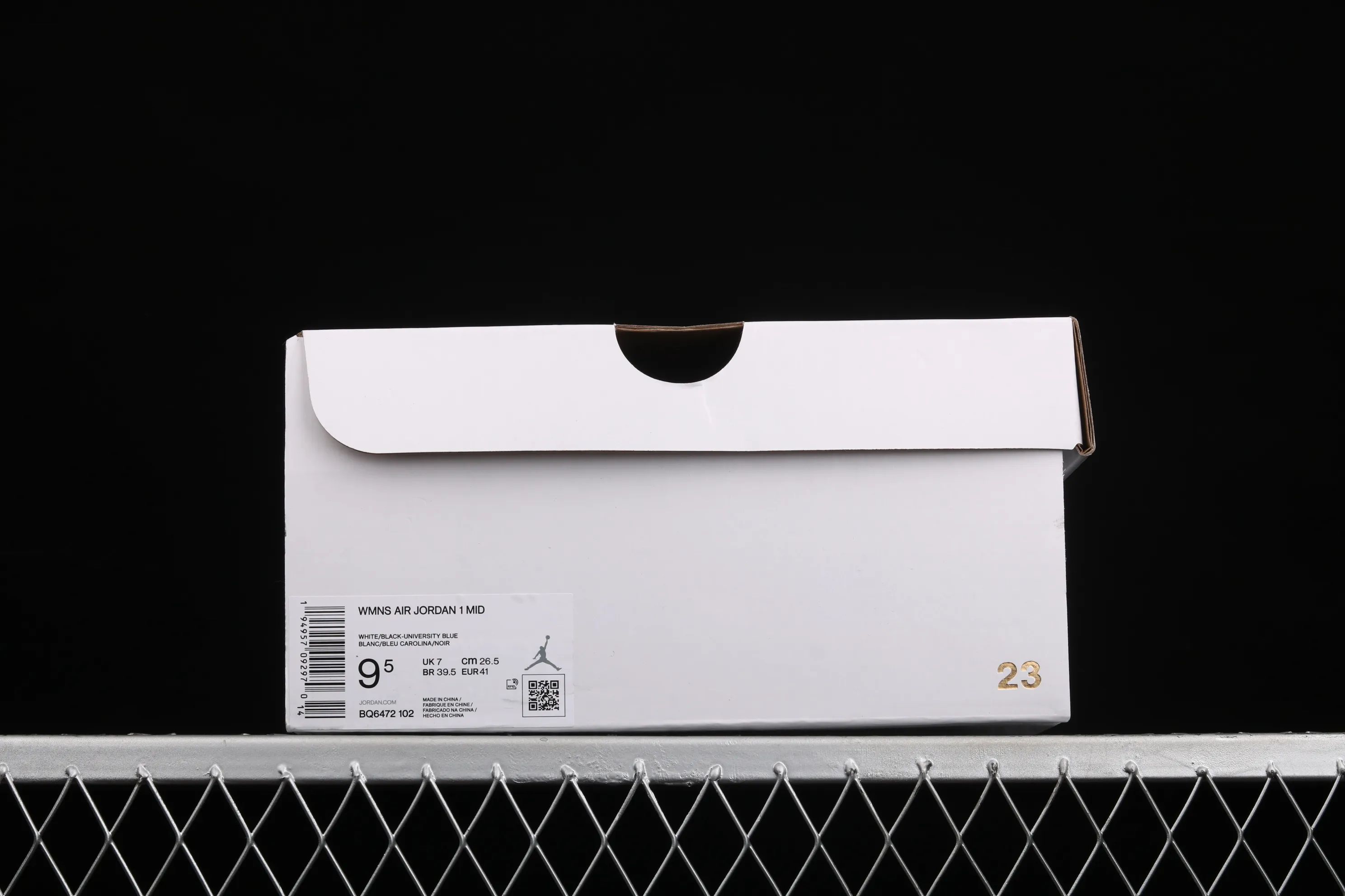 All categories Air Jordan Jordan series basketball shoes Air Jordan 1 Mid G version pure original Air Jordan 1 Mid SE AJ1 Joe 1 black and white BQ6472-102